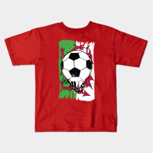 Vintage Welsh Flag with Football // Wales Soccer Kids T-Shirt